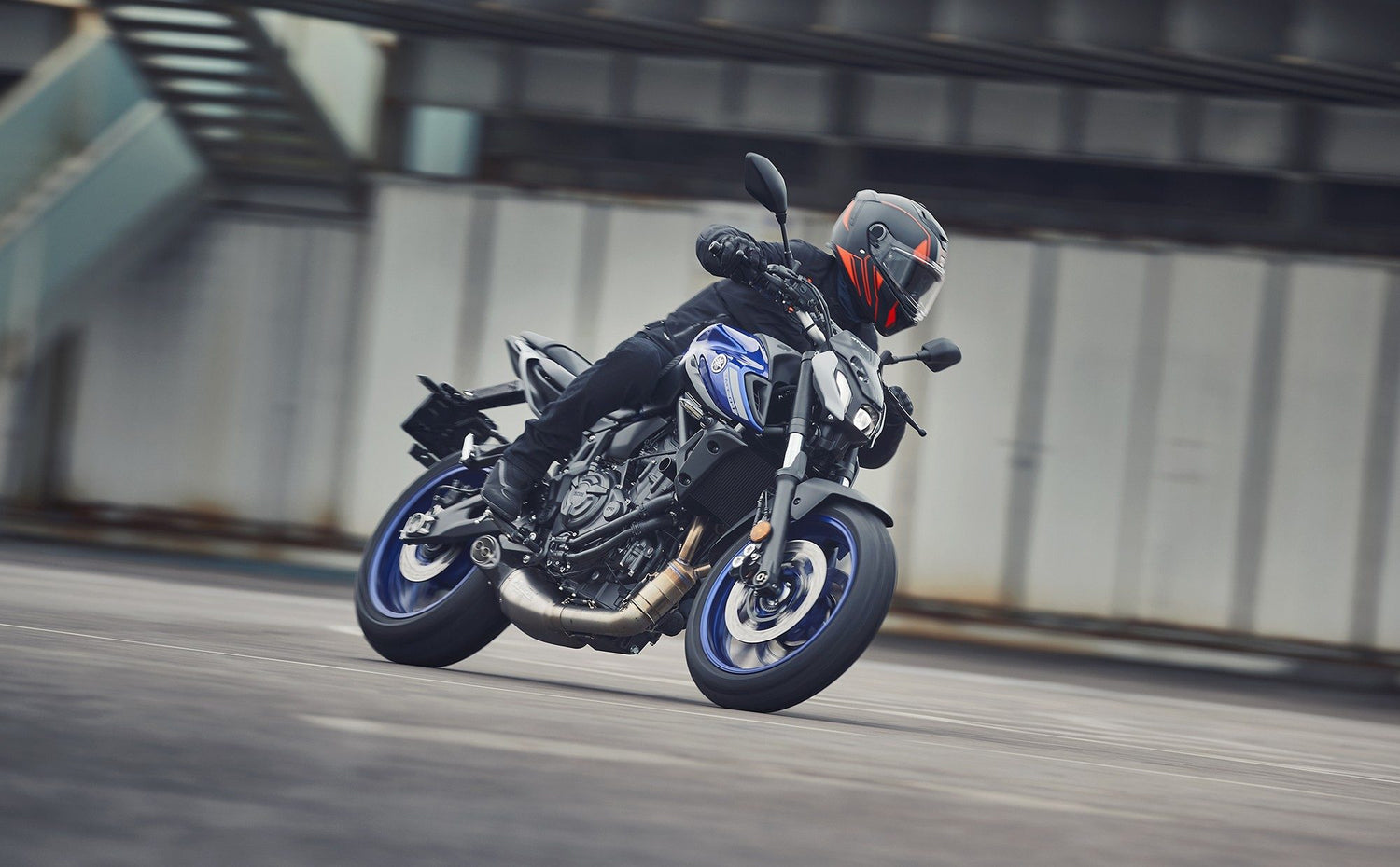 Yamaha MT-07 sur circuit